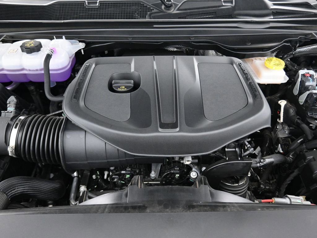 New 2025 RAM 1500 Tradesman w/ Night Edition image 18