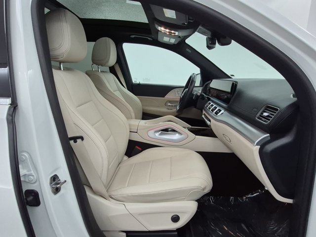 Used 2025 Mercedes-Benz GLS 450 4MATIC image 25