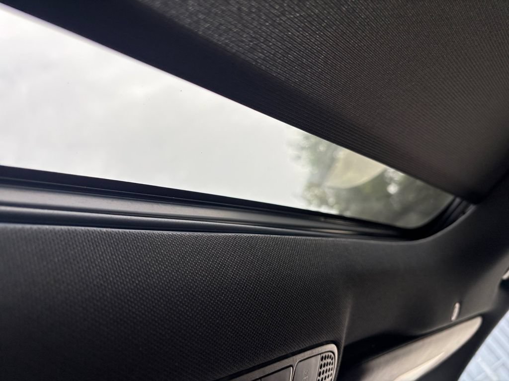 Used 2020 Mercedes-Benz E 450 4MATIC Wagon image 19