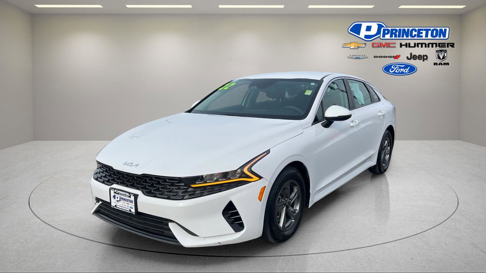 Used 2022 Kia K5 LXS image 3