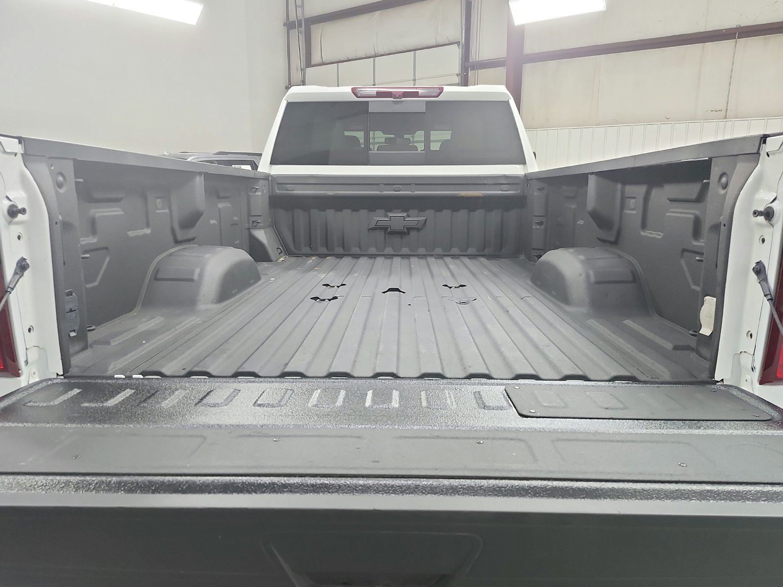 Used 2023 Chevrolet Silverado 3500 LTZ w/ LTZ Convenience Package AWD/4WD image 70