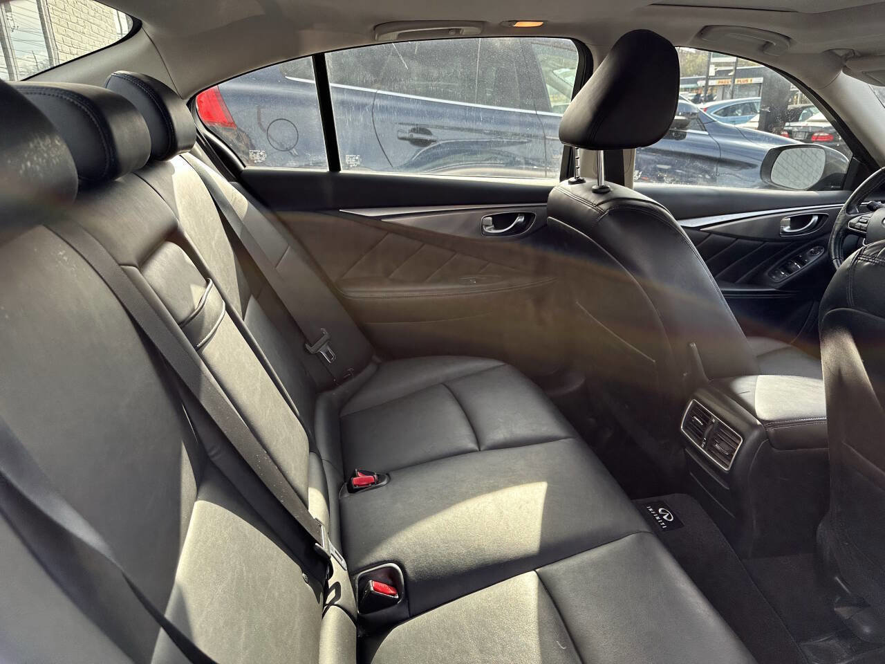 Used 2015 INFINITI Q50 Premium w/ Navigation Package image 22