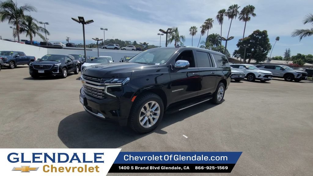 Certified 2023 Chevrolet Suburban Premier RWD image 4