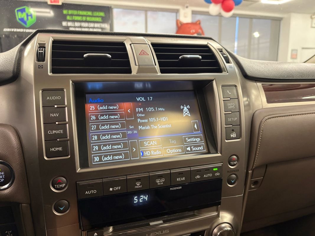Used 2018 Lexus GX 460 Premium w/ Premium Package image 31