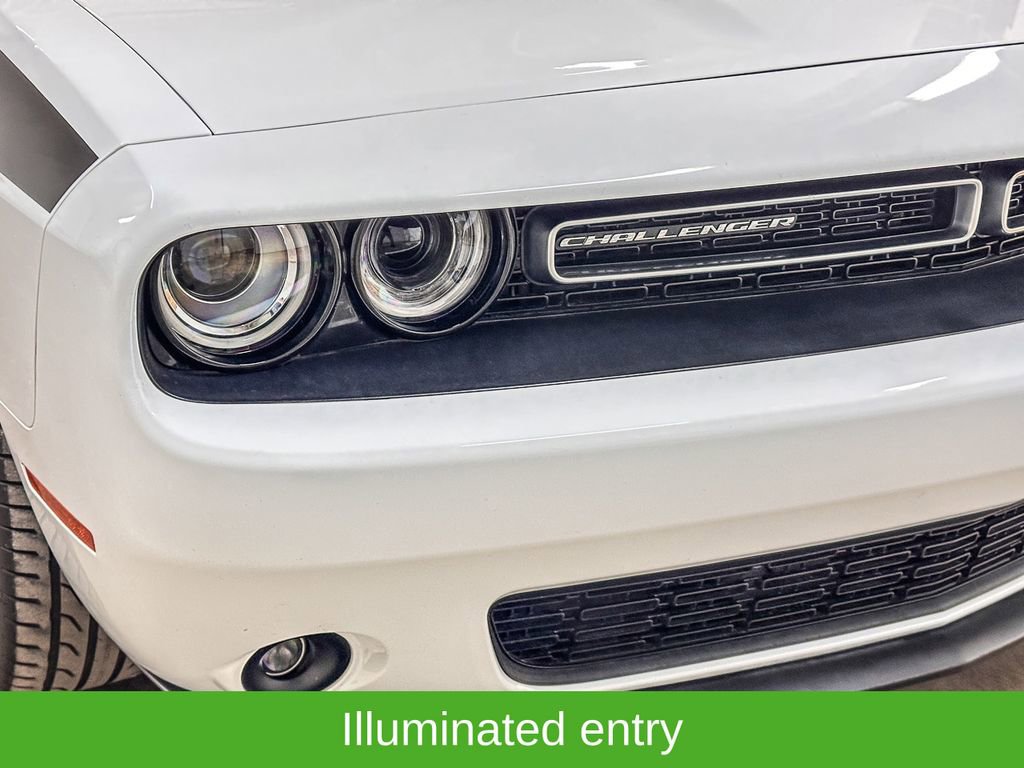 Used 2016 Dodge Challenger SXT w/ Sound Group image 15