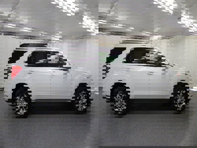 Used 2015 Chevrolet Equinox LT w/ Driver Convenience Package image 8