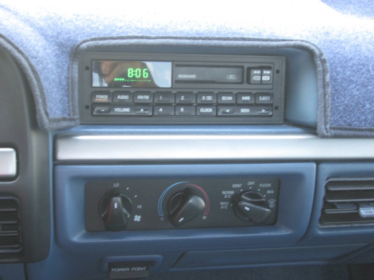 Used 1995 Ford F250 4x4 Regular Cab image 17