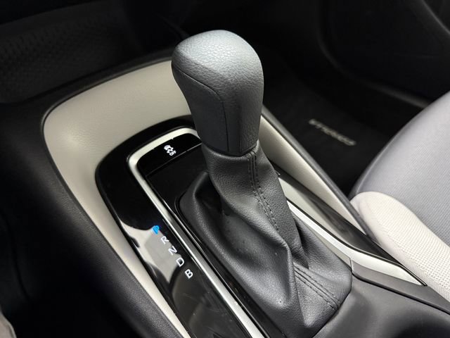 Used 2025 Toyota Corolla LE image 18