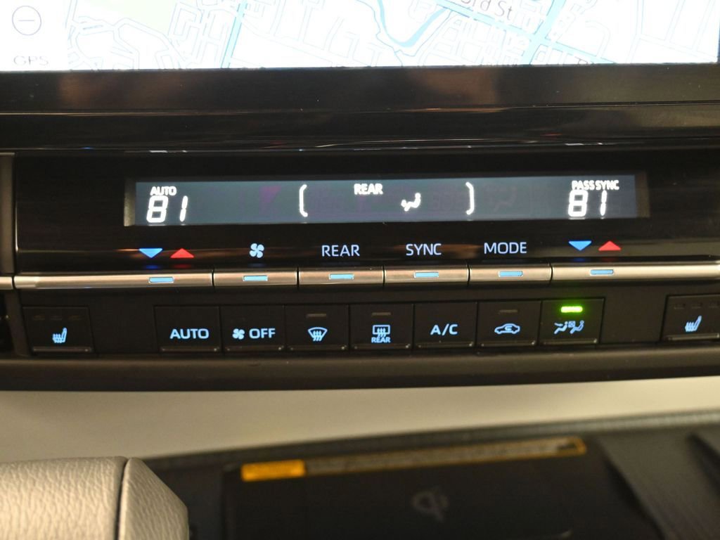 Certified 2024 Toyota Sienna XSE w/ XSE Plus Package image 25