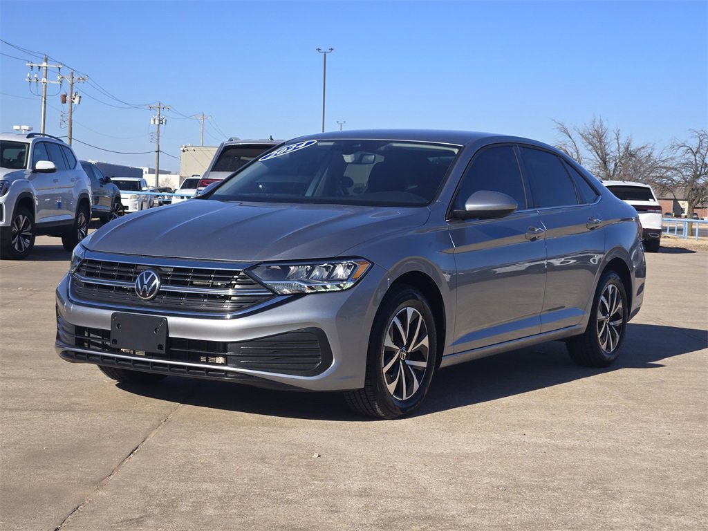 Used 2024 Volkswagen Jetta S image 3
