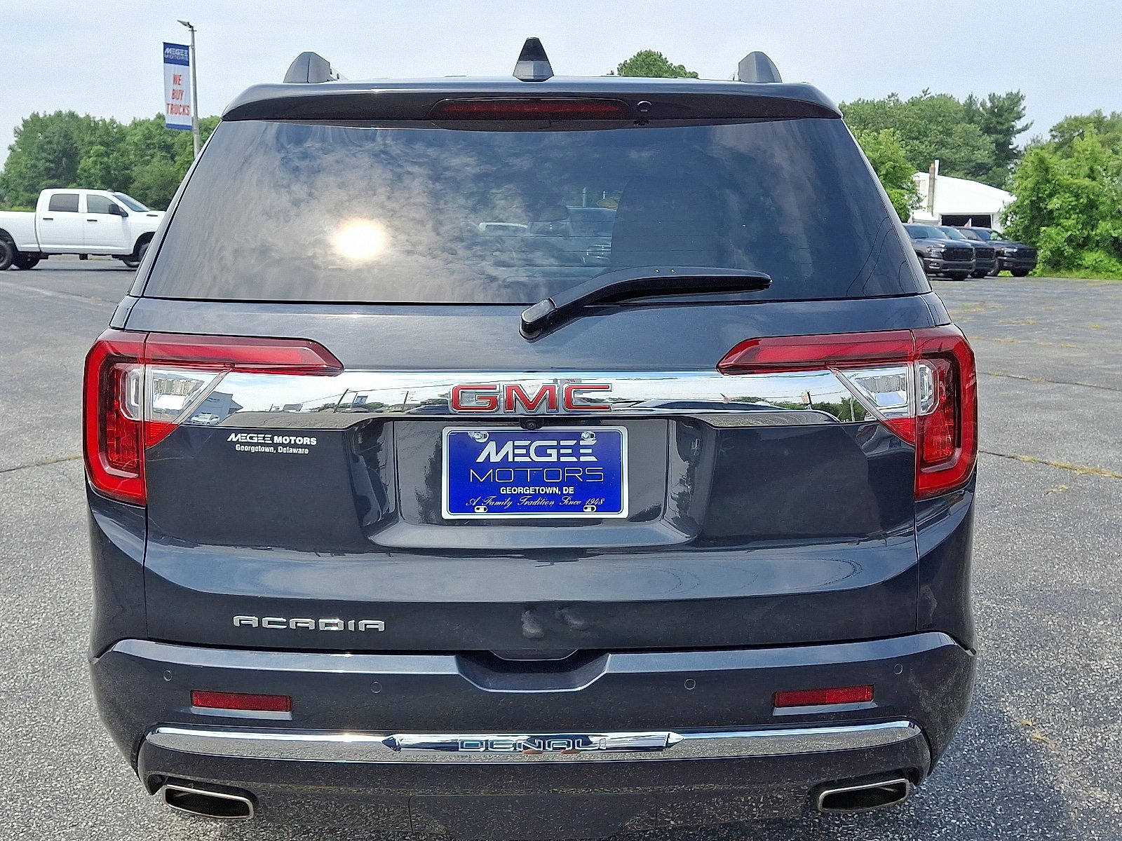 Used 2021 GMC Acadia Denali FWD image 5