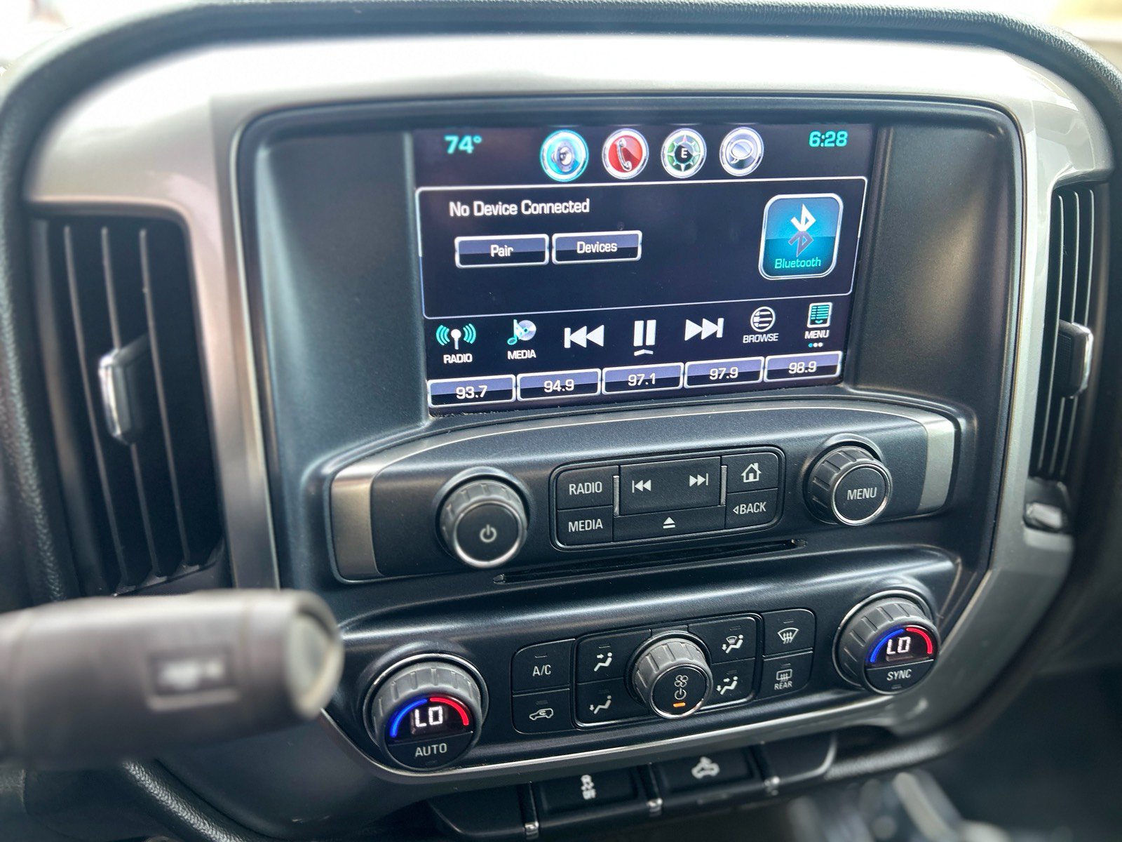 Used 2018 Chevrolet Silverado 1500 LT w/ All Star Edition RWD image 16