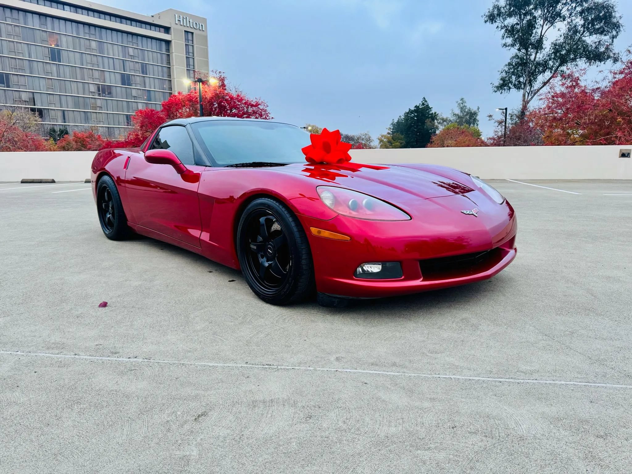 Used 2005 Chevrolet Corvette Coupe w/ Preferred Equipment Group RWD image 1
