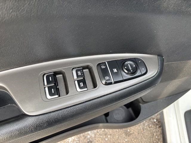 Used 2019 Kia Optima S w/ S Panoramic Sunroof Package image 14