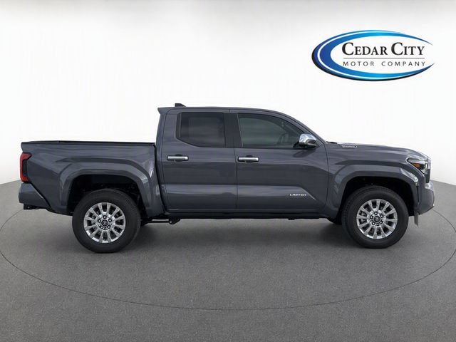 Used 2025 Toyota Tacoma Limited AWD/4WD image 8