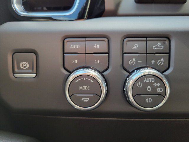 Used 2026 GMC Sierra 3500 Denali w/ Denali Reserve Package AWD/4WD image 19