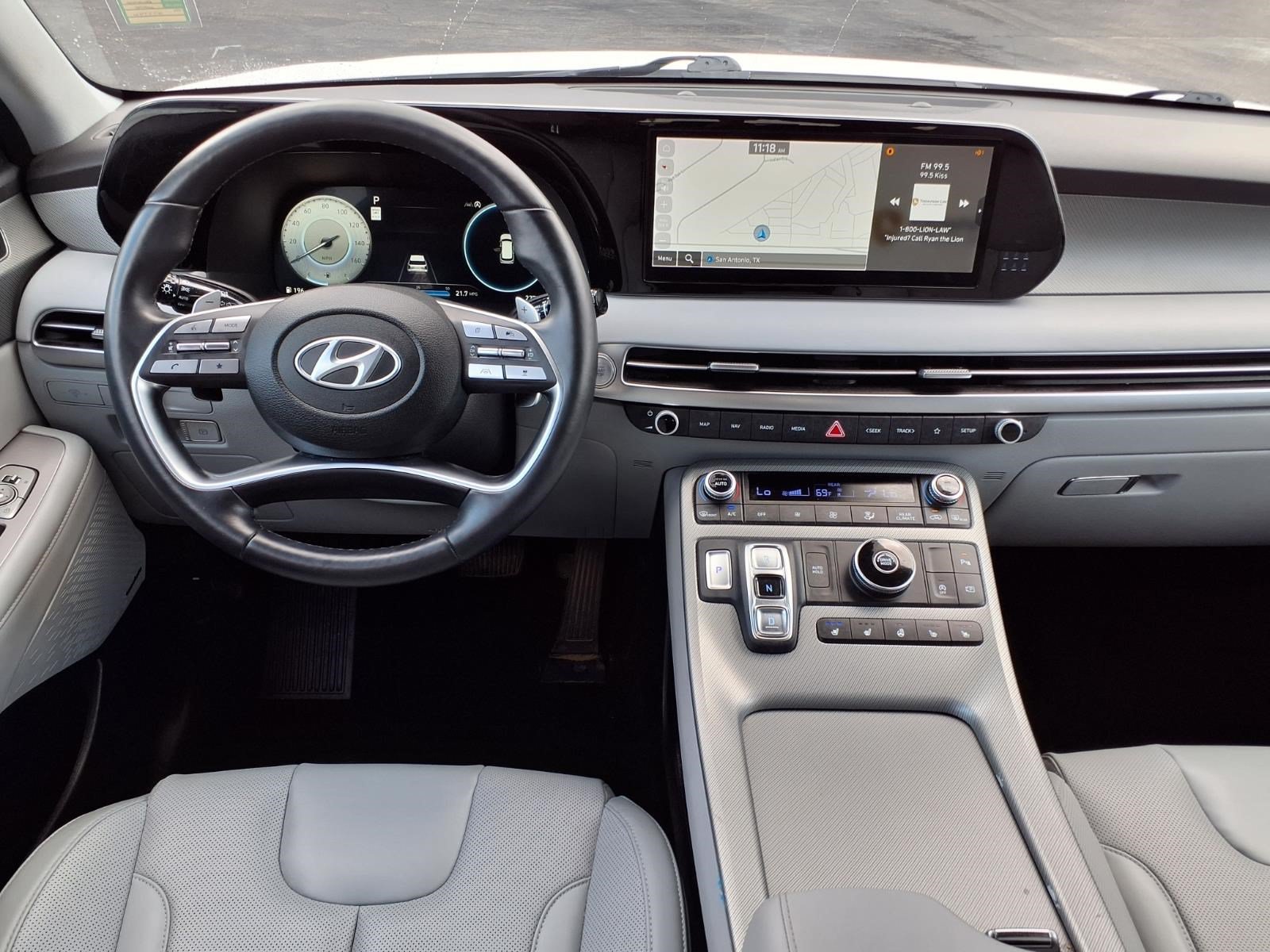 Used 2024 Hyundai Palisade SEL FWD image 13