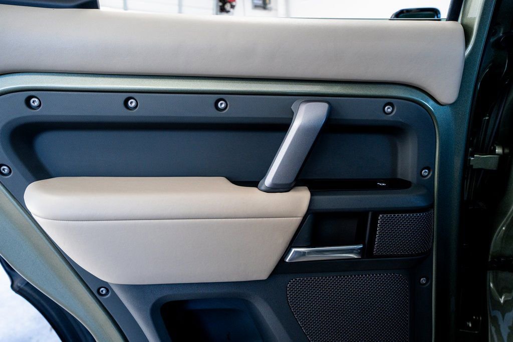 Used 2021 Land Rover Defender 110 X-Dynamic HSE image 55