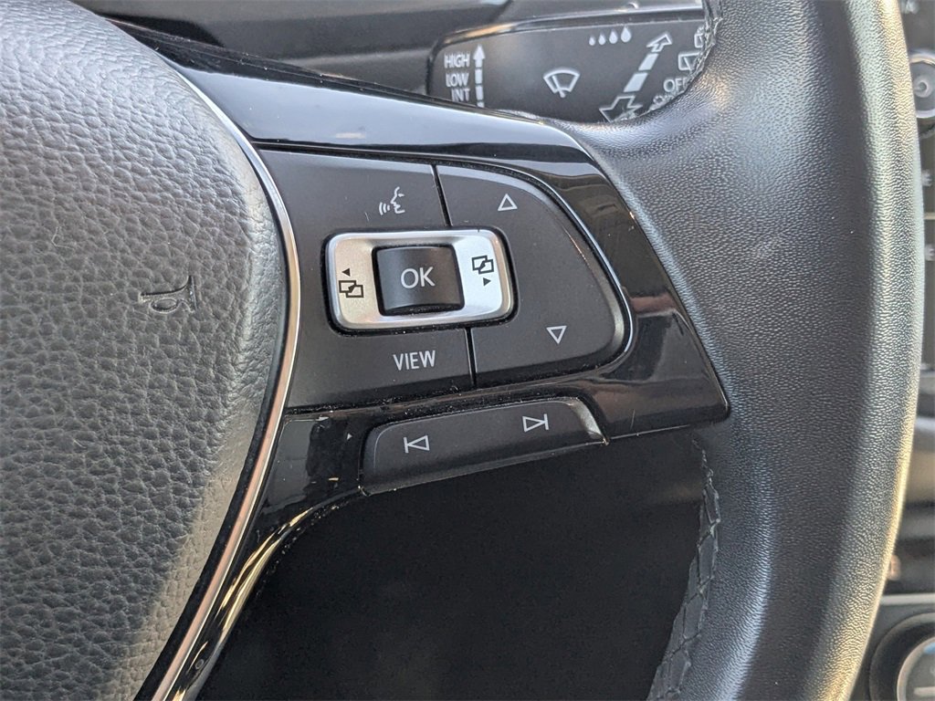 Used 2020 Volkswagen Tiguan SEL image 26