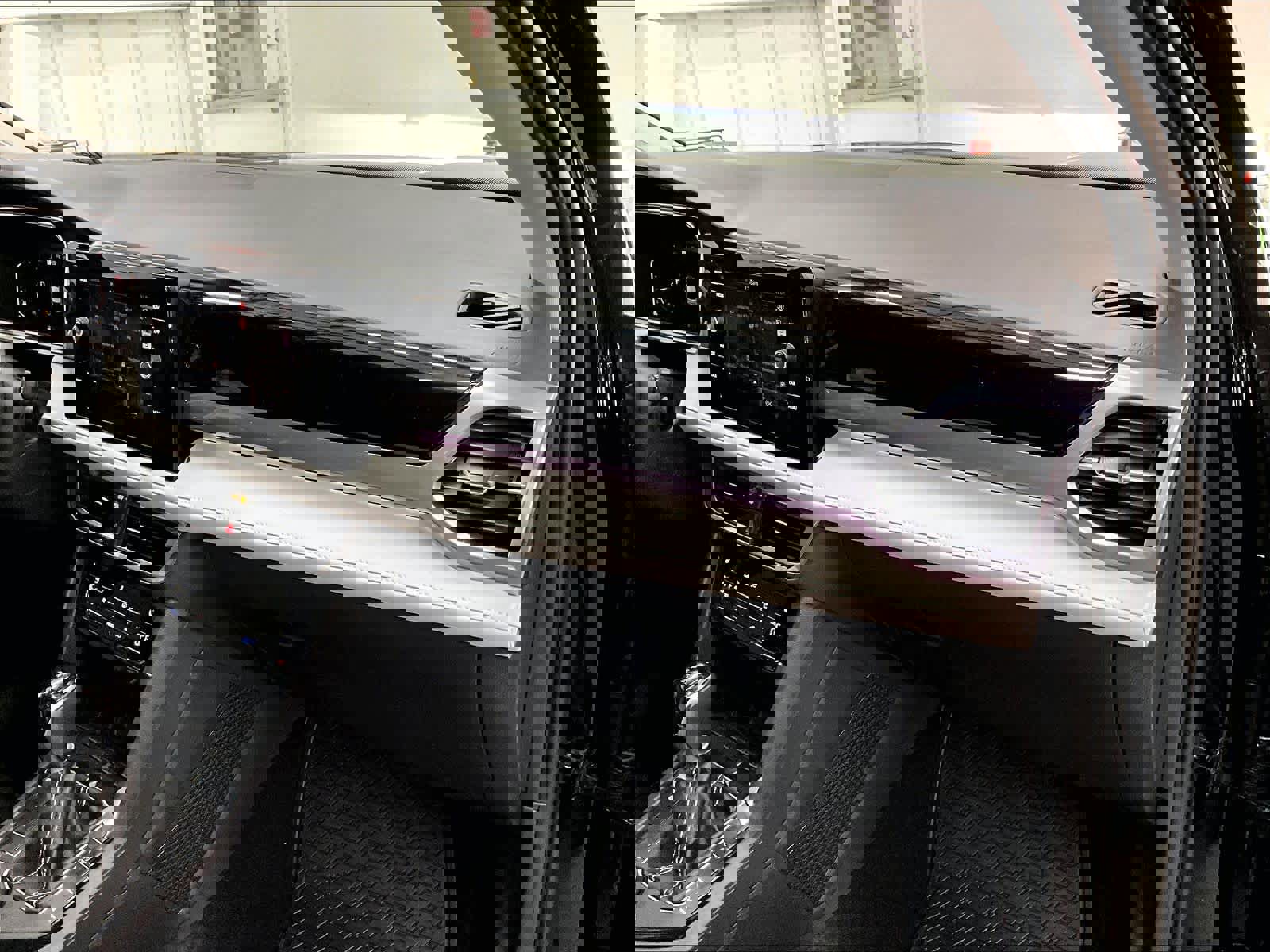 New 2026 Volkswagen Taos SEL image 28