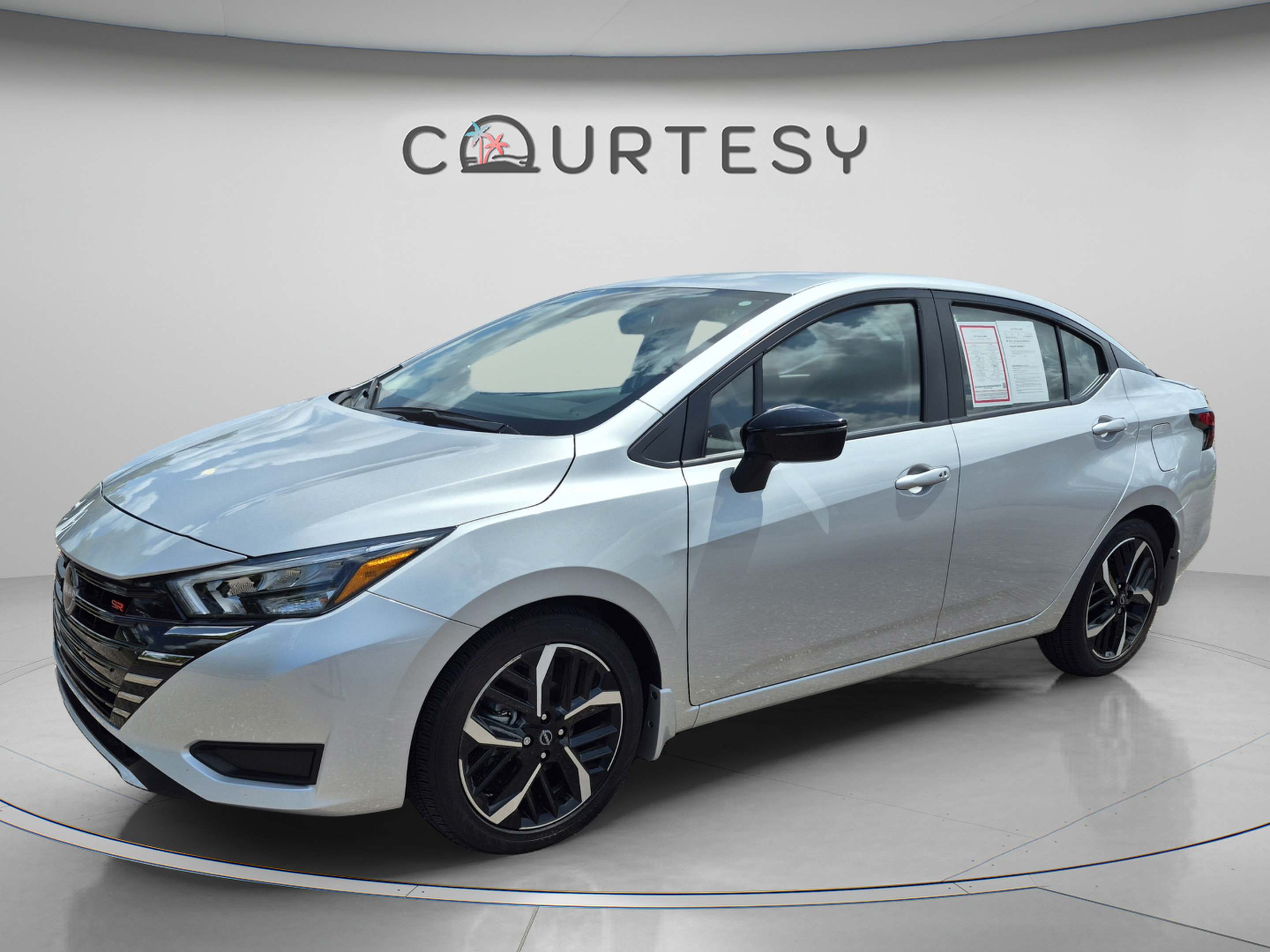 Certified 2025 Nissan Versa SR w/ Trunk Package FWD image 1
