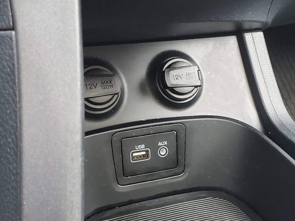 Used 2017 Hyundai Santa Fe SE w/ SE Ultimate Tech Package 03 image 28