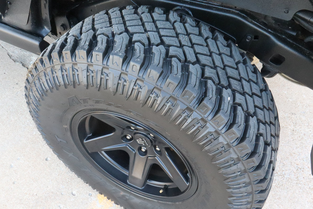 Used 2018 Jeep Wrangler Unlimited Rubicon w/ Connectivity Group AWD/4WD image 18
