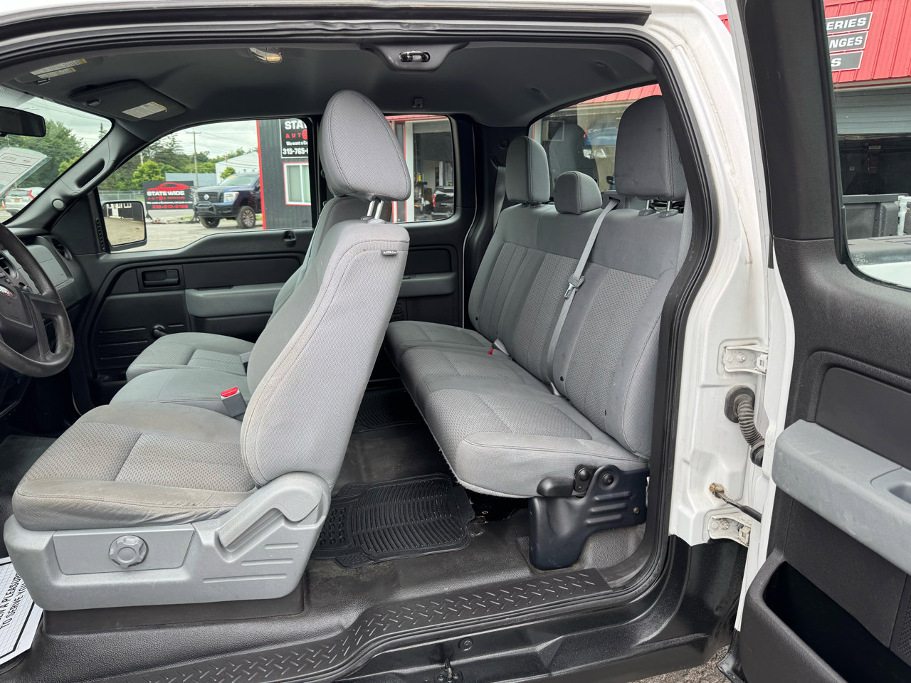 Used 2013 Ford F150 XLT w/ Luxury Equipment Group image 12