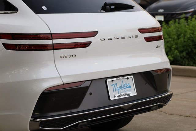 New 2026 Genesis GV70 2.5T Select image 7