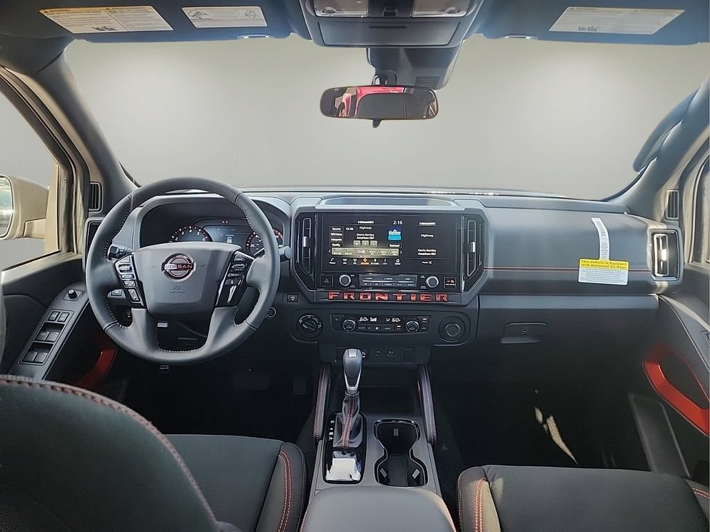 New 2025 Nissan Frontier PRO-4X w/ Tow Package AWD/4WD image 8