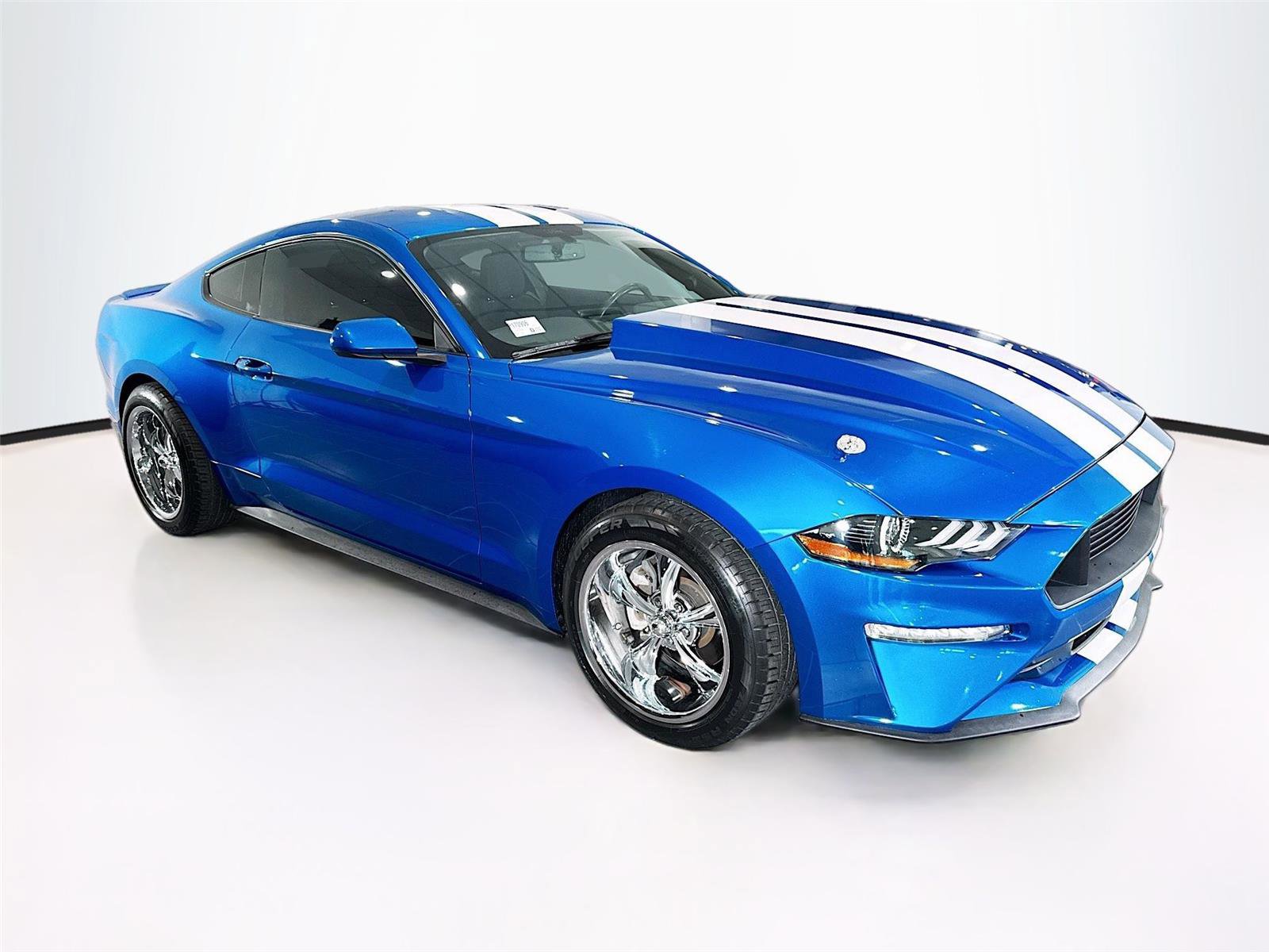Used 2020 Ford Mustang Coupe w/ Equipment Group 101A RWD image 6