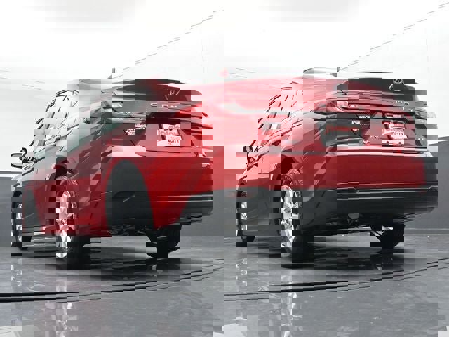 Used 2025 Toyota Camry LE image 37