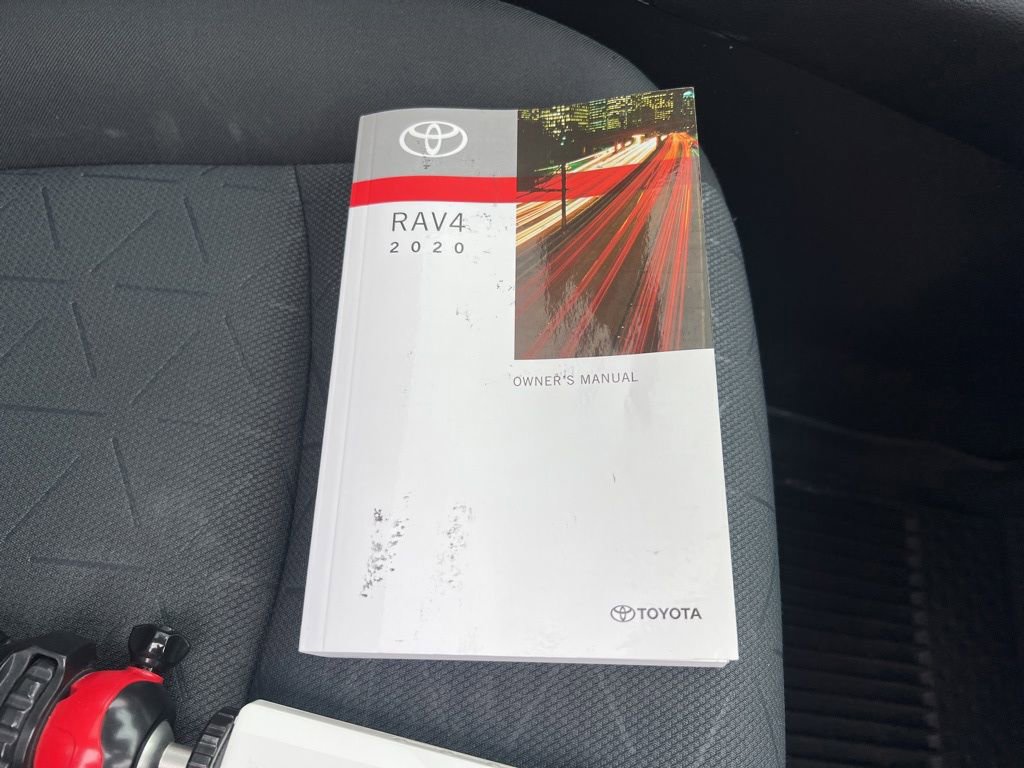 Used 2020 Toyota RAV4 XLE w/ Convenience Package image 29