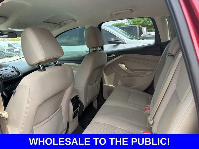 Used 2017 Ford Escape SE w/ SE Cold Weather Package FWD image 18