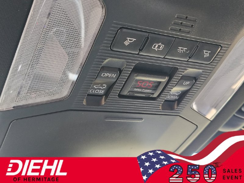 Used 2019 Toyota RAV4 XSE w/ Carpet Mat Package AWD/4WD image 41
