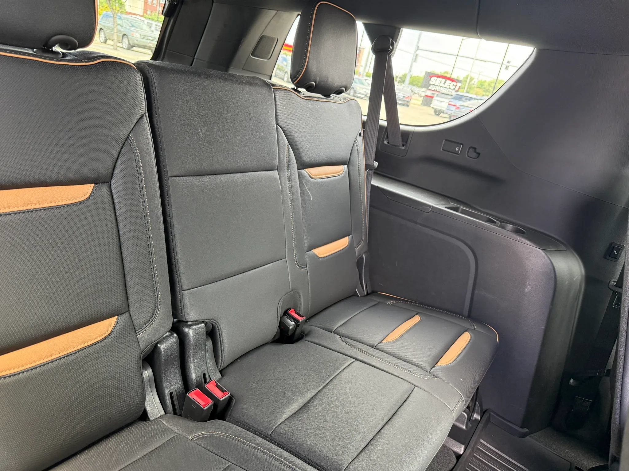 Used 2023 GMC Yukon XL AT4 w/ AT4 Premium Package AWD/4WD image 29