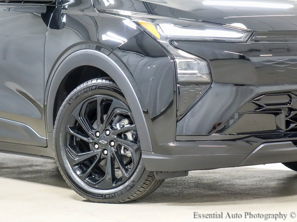 New 2027 Chevrolet Bolt RS w/ Technology Package image 4