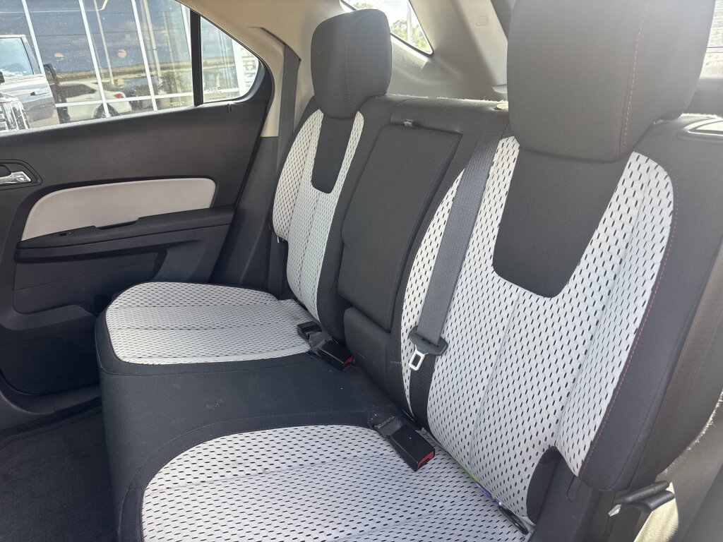 Used 2011 Chevrolet Equinox LS w/ Bluetooth Package image 26