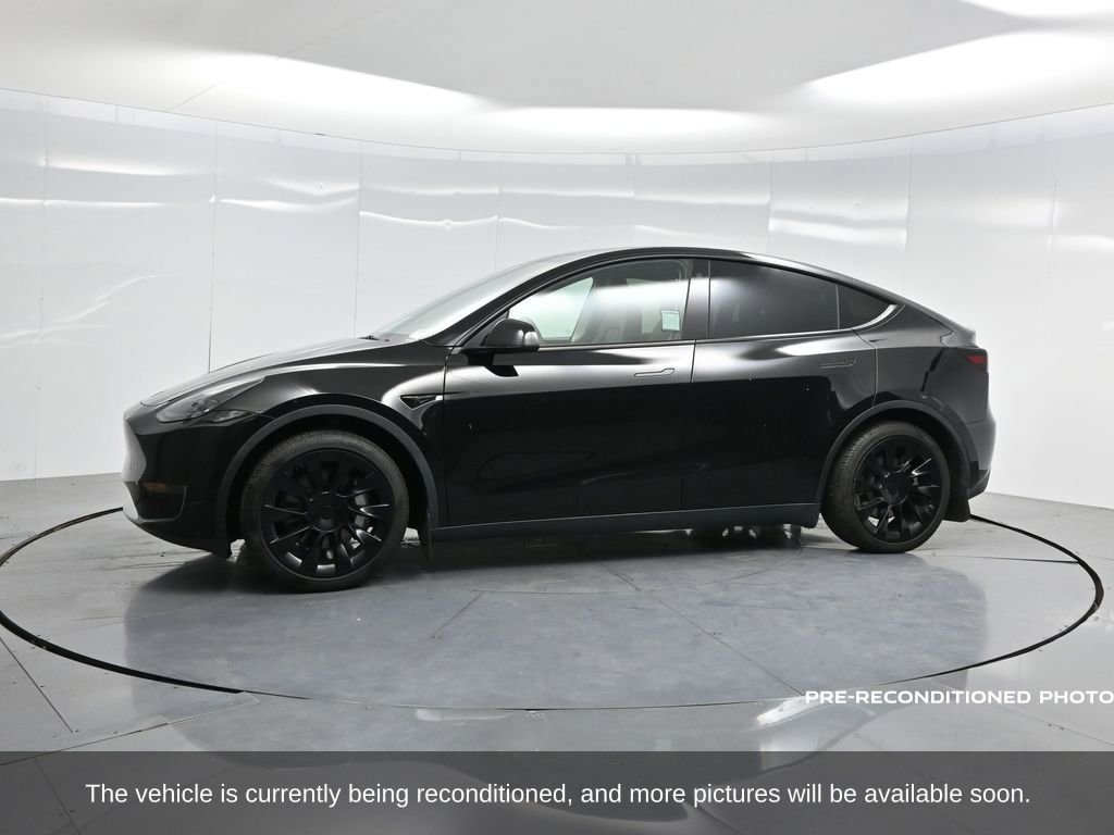 Used 2023 Tesla Model Y Long Range image 42