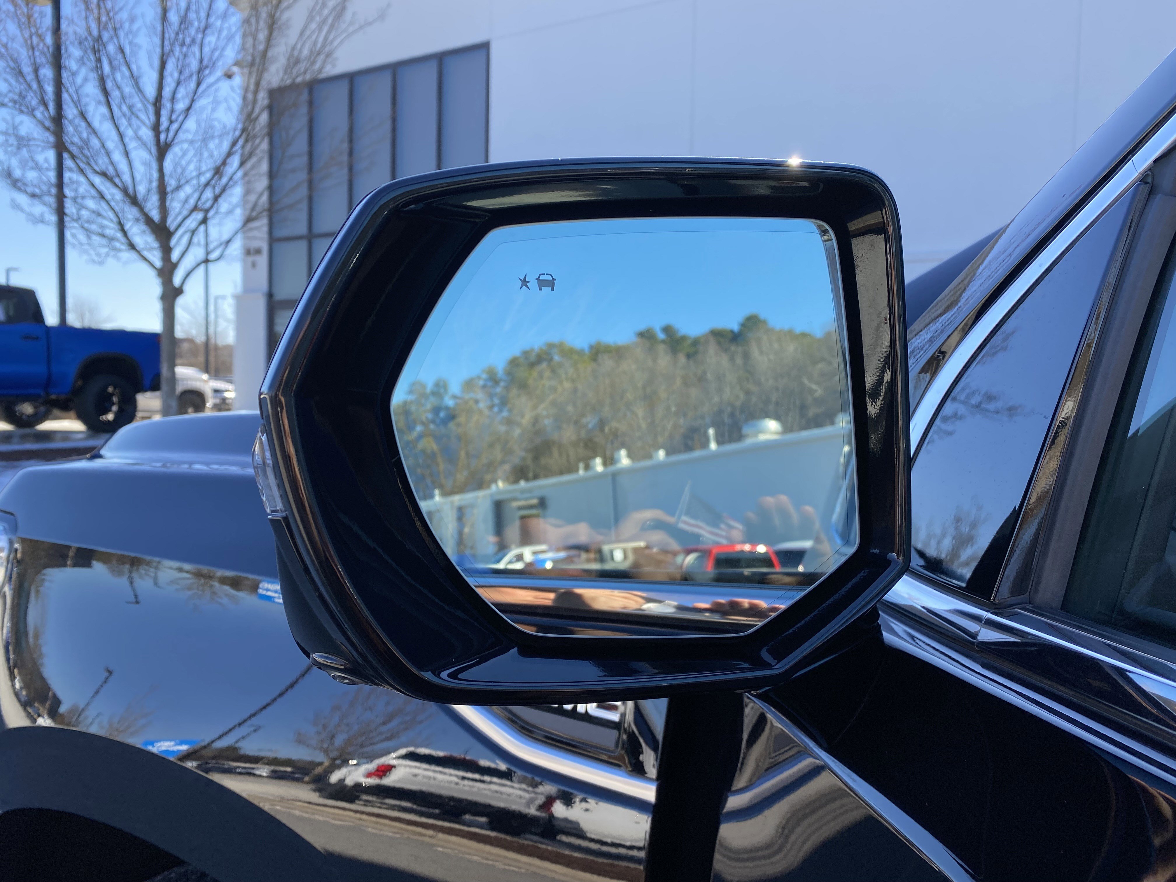 Used 2021 GMC Yukon Denali w/ Denali Premium Package image 44