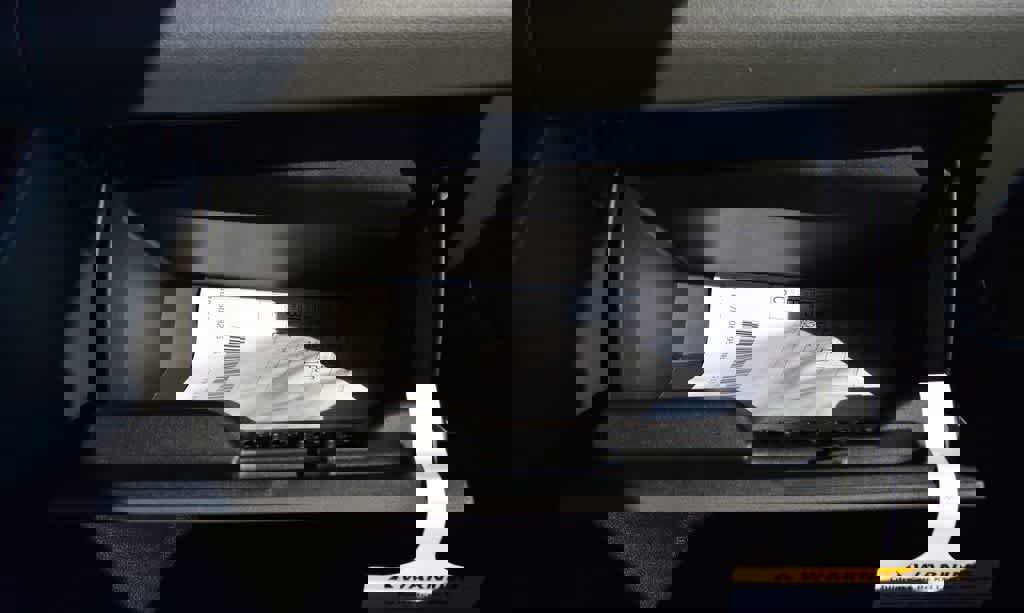 New 2025 Ford Transit 250 148 Medium Roof image 28