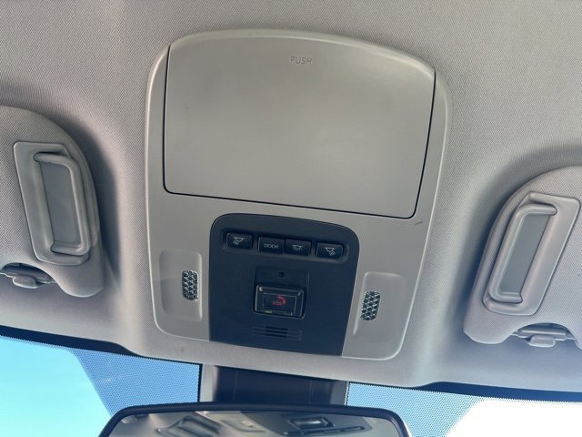 Used 2023 Toyota Camry XSE image 12