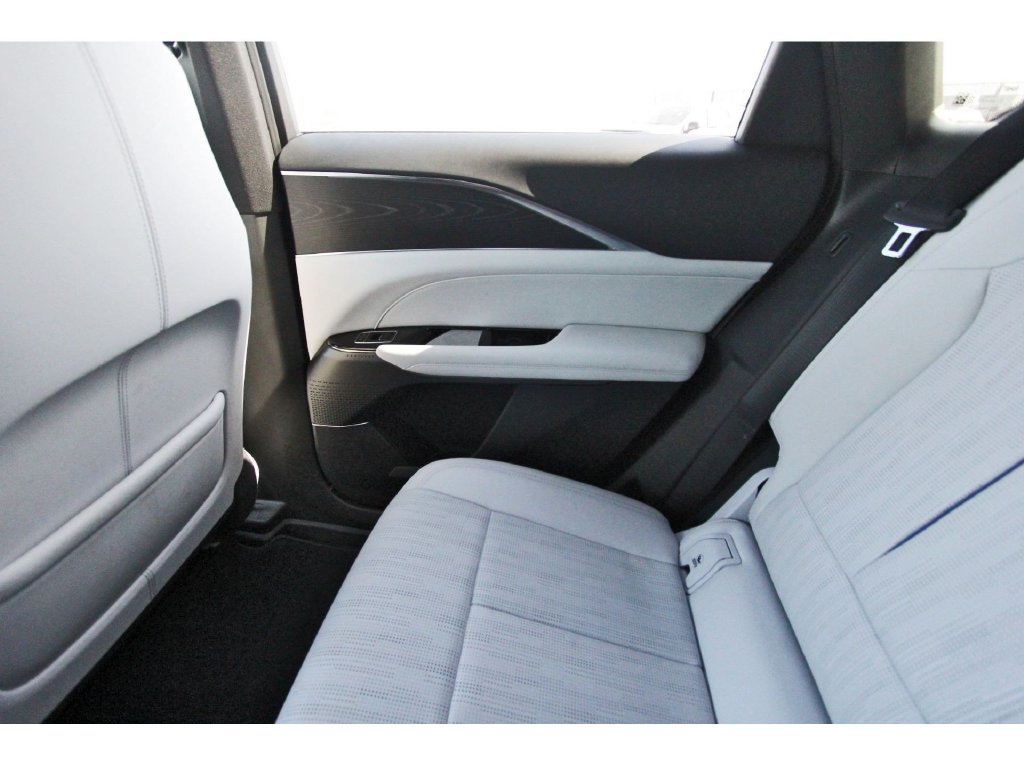 Used 2024 Cadillac Lyriq Sport RWD image 12