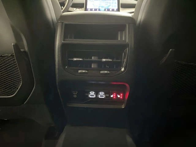 Used 2023 Jeep Grand Cherokee 4WD 4xe w/ Luxury Tech Group II image 41