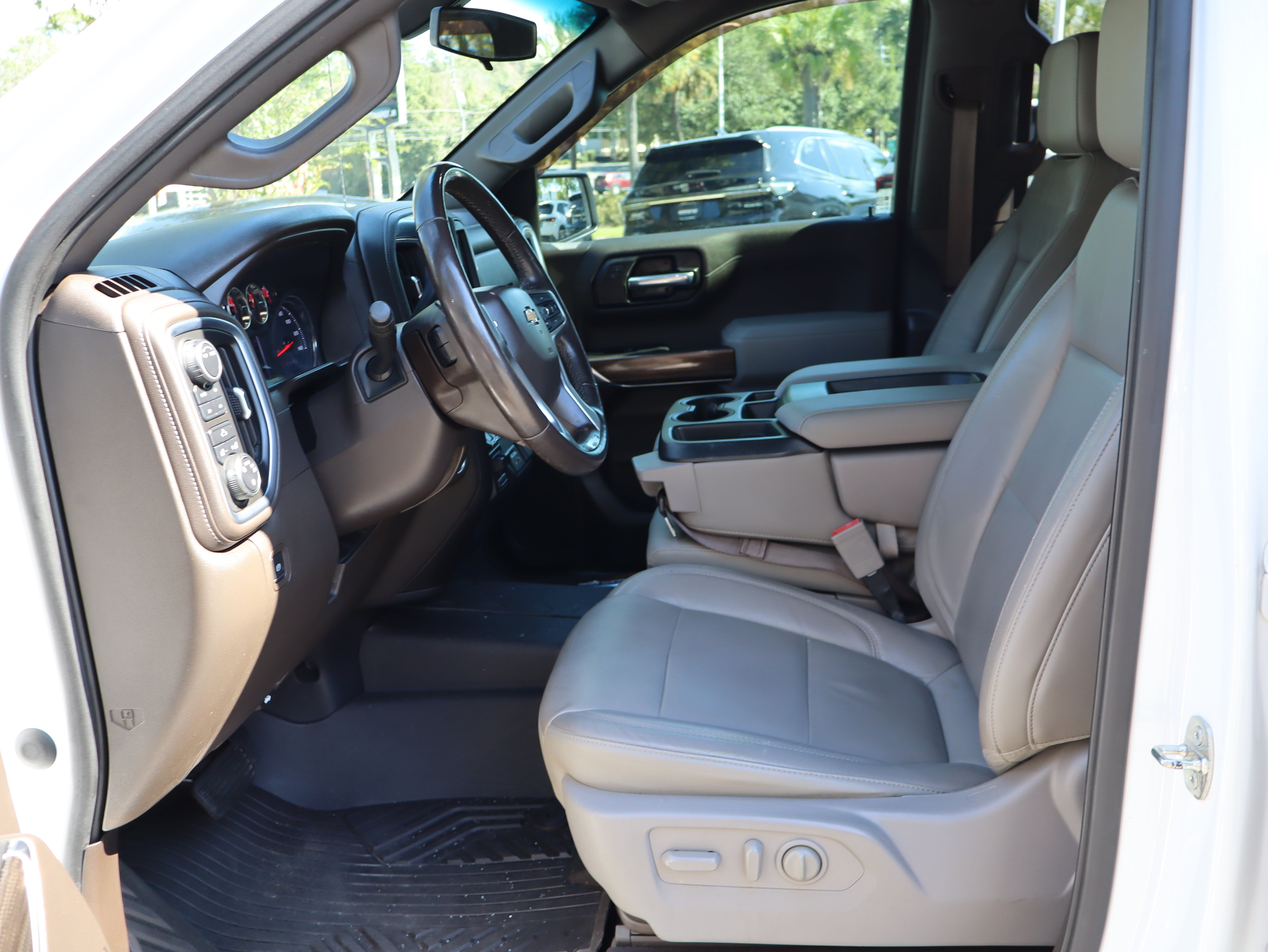 Used 2020 Chevrolet Silverado 1500 LT w/ All-Star Edition AWD/4WD image 20