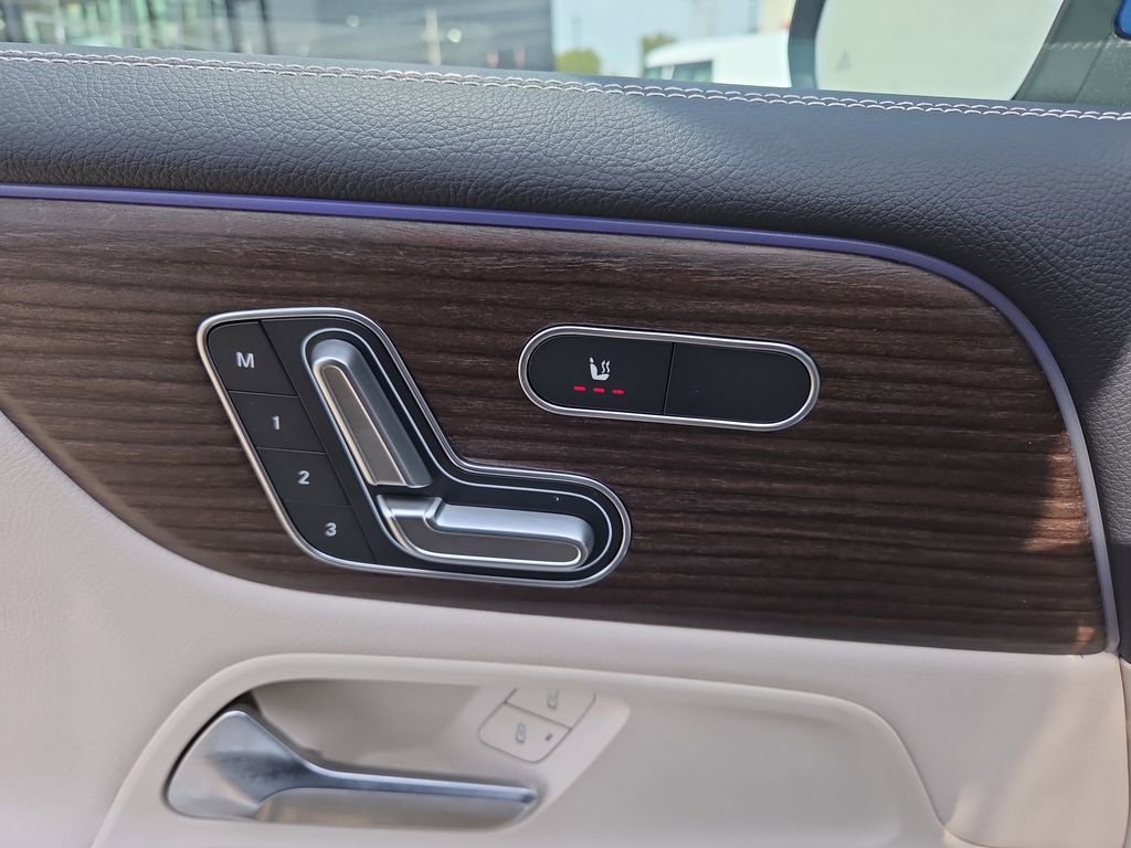 Certified 2026 Mercedes-Benz GLB 250 GLB 250 image 14