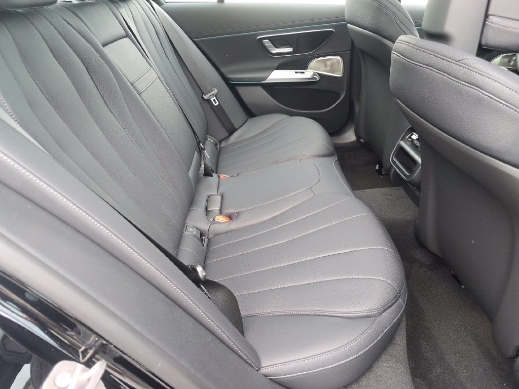 New 2027 Mercedes-Benz E 450 4MATIC Sedan image 19