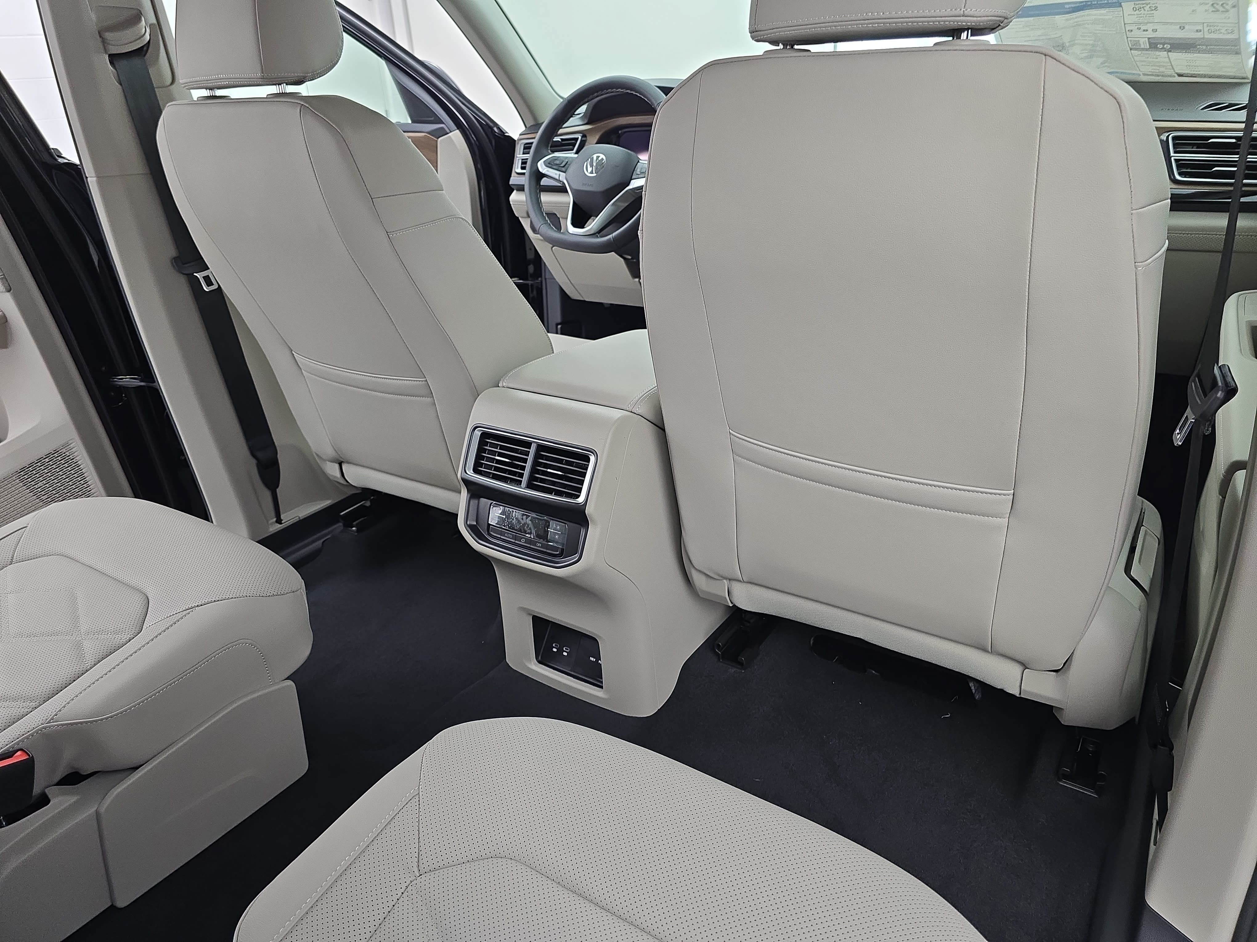 New 2026 Volkswagen Atlas SE AWD/4WD image 11