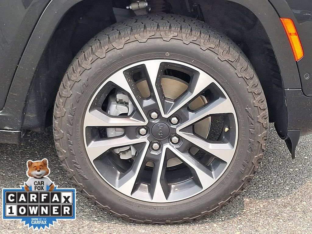 Used 2022 Jeep Grand Cherokee L Overland w/ Advanced Protech Group III AWD/4WD image 8