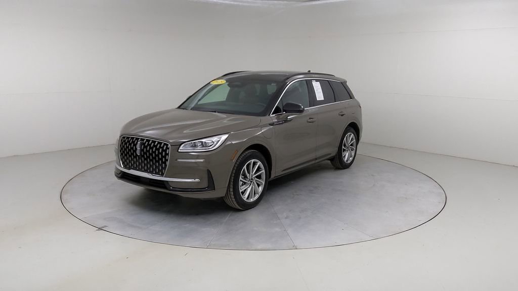 Used 2025 Lincoln Corsair Grand Touring w/ Towing Package image 21